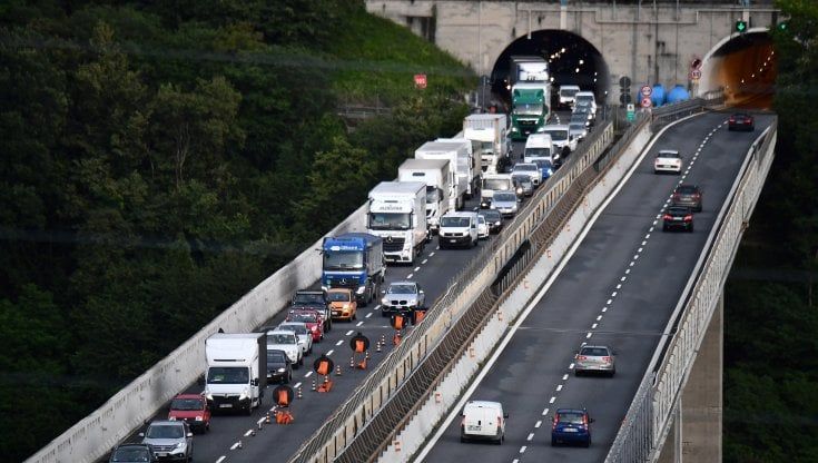 L'Ivass bacchetta le compagnie: "Risparmiati 2,3 miliardi grazie al calo degli incidenti, ma ristori ai clienti per soli 800 milioni"