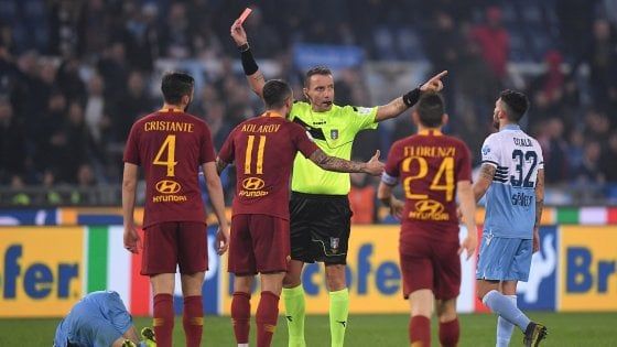 Giudice sportivo: la Roma ne perde tre, il laser costa 20 mila euro al Napoli