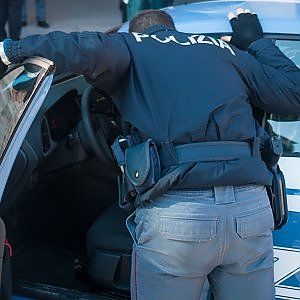 Dai lidi balneari al recupero crediti, gli affari della mafia a Catania: 16 arresti