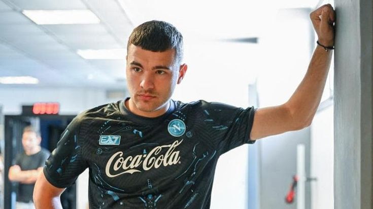 Napoli, comincia la stagione dei campioni d'Italia: visite mediche al Training Center