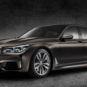 Nuova Bmw M760Li xDrive, voglia di supercar