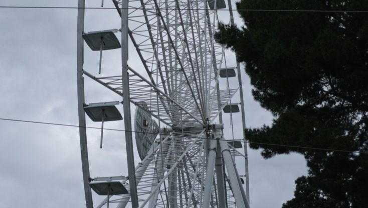 Scattate le operazioni di smontaggio della giostra
