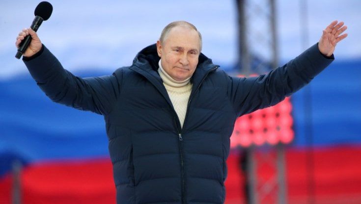 Dalla senatrice Granato ai profili fake: ecco come funziona la propaganda anti-Ucraina del Cremlino