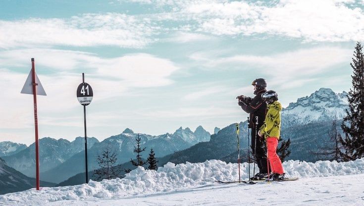 Cortina. La nuova funivia per il Falzarego o il curling: scoprire la regina delle Dolomiti a fine inverno