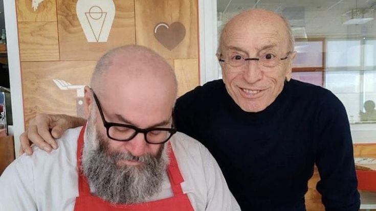 Addio a Gianfranco Cavaliere, "il nonno" di PizzAut: con le sue foto ha raccontato l'inclusione