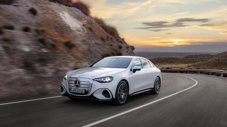 Mercedes Classe C elettrica, linea da coupé e abitabilità da ammiraglia con 760 km di autonomia