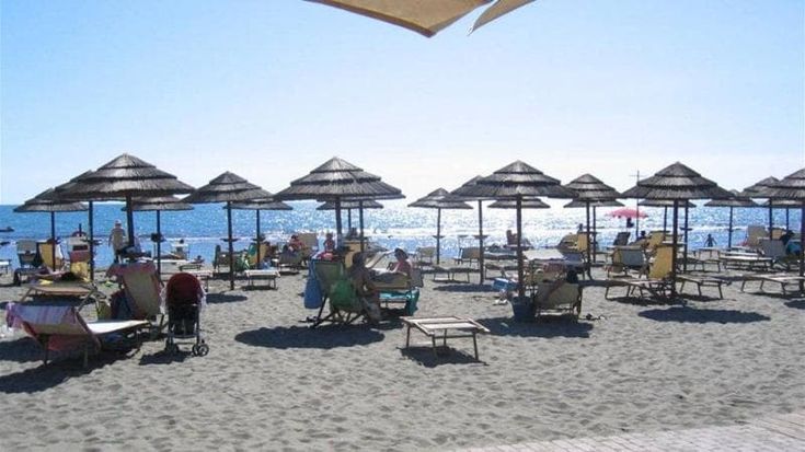 Ostia, assegnati gli ultimi otto stabilimenti: il Village sarà gestito da una coop