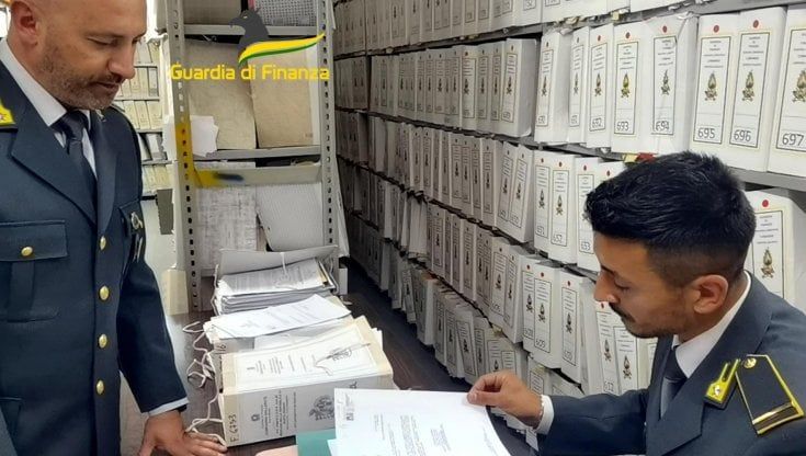 Dalle pizzerie alla manutenzione ferroviaria, le mani della 'ndrangheta nel pavese: in carcere uomini vicini ai clan Mancuso e Pesce