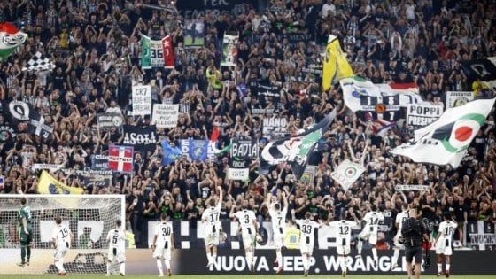 Cori razzisti contro Napoli e Koulibaly: curva della Juventus chiusa un turno