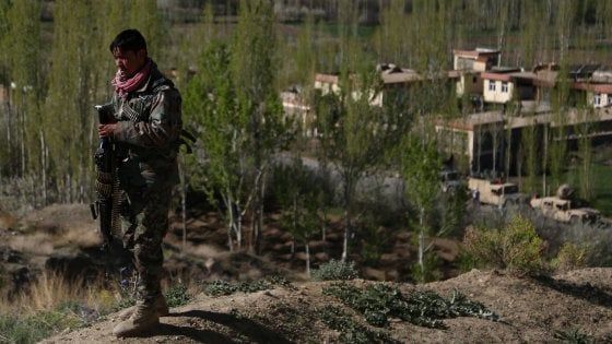 Afghanistan, scontri fra truppe al confine conteso col Pakistan
