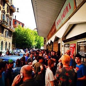 Cinema America, liceali in fila per il film di Mastandrea e ZeroCalcare