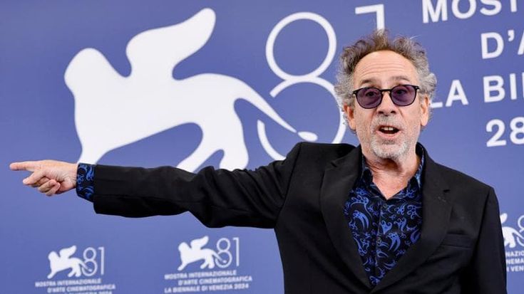 Tim Burton, ‘Beetlejuice Beetlejuice’ resuscita lo ‘spiritello porcello’ a Venezia: “Sognavo di essere un regista horror come Argento”