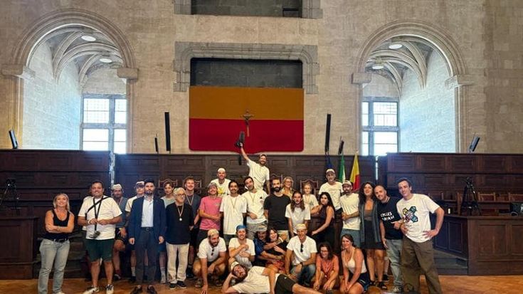 Da Marsiglia a Napoli in bici, l’impresa di duecento atleti