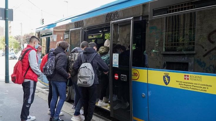 Bus, parte la trattativa tra Comune e Regione per i fondi a Gtt: “180 milioni all’anno non bastano”