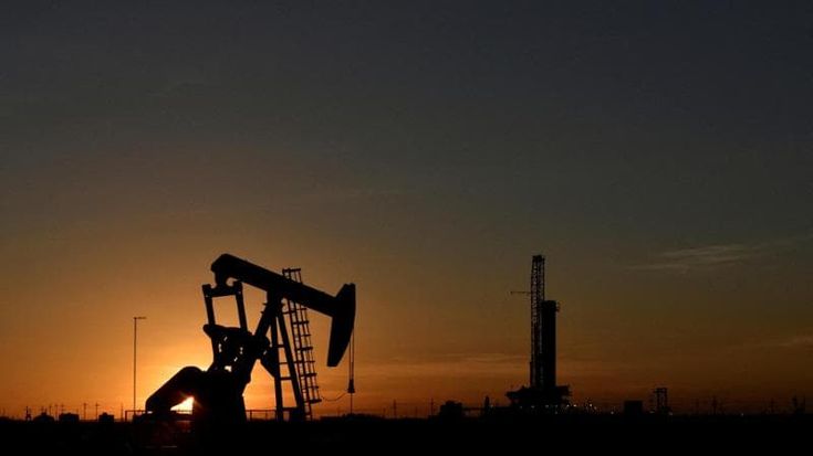 Le Borse di oggi, 4 luglio. Listini in calo, Milano chiude a -0,21%. Petrolio in rialzo, nuovi tagli Opec+ in vista