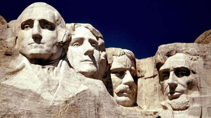 La fine dei voli panoramici nei Parchi Usa. Mount Rushmore caso simbolo. “Tutela ambiente e quiete più importanti dello svago di un’élite”