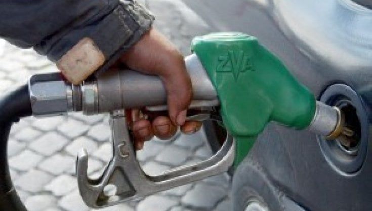 Roma, i furbetti dei buoni benzina: indagati due poliziotti