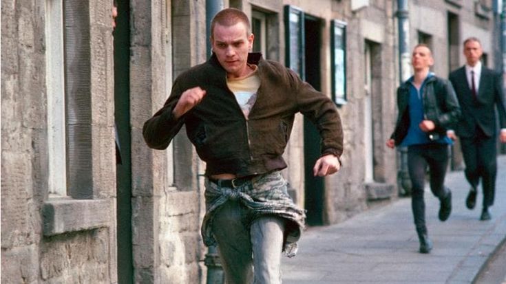 Trainspotting, divertente, furioso e disperato cambiò la traiettoria del cinema. E ora torna in sala