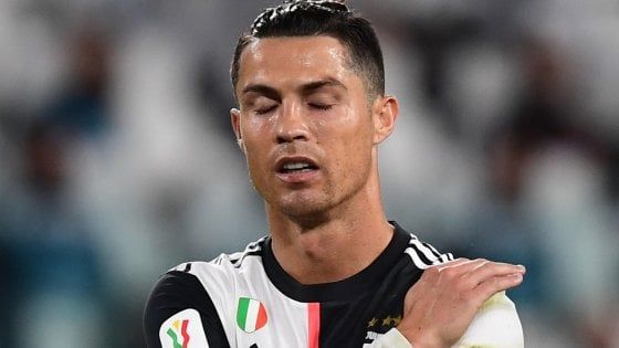 Juventus, Ronaldo centravanti per sempre: Sarri vuole insistere