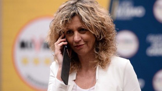 La ministra Lezzi (M5s) a Salvini: "Altro che Tap, al Sud servono infrastrutture". La replica: "Bisogna andare avanti"
