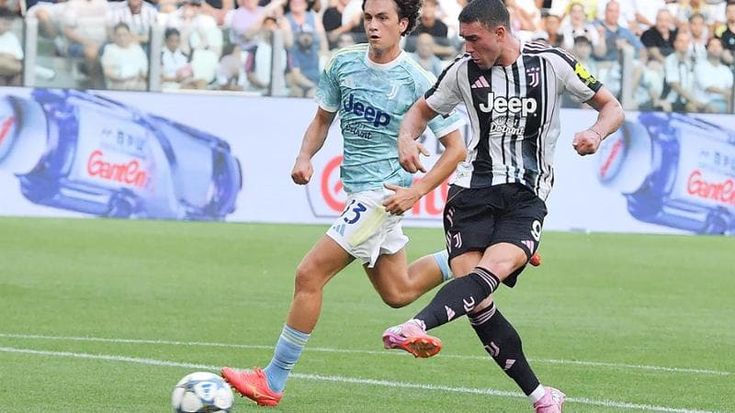 Vlahovic fischiato, poi segna e la Juve batte 2-0 la Next Gen. Tudor: “Dispiace per lui”