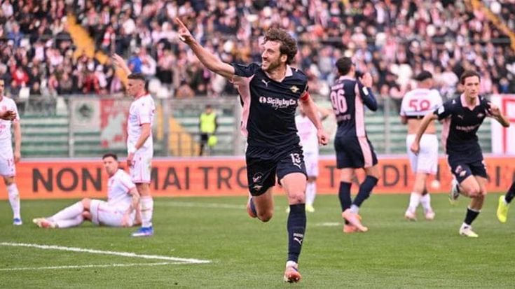 Quattro squadre in corsa, due posti in palio: sei finali per la A diretta