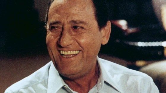 Alberto Sordi, per "100 volte", storia di una leggenda della comicità sul palcoscenico della Radio