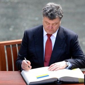 Ucraina, Poroshenko: "Primo vero giorno di tregua"