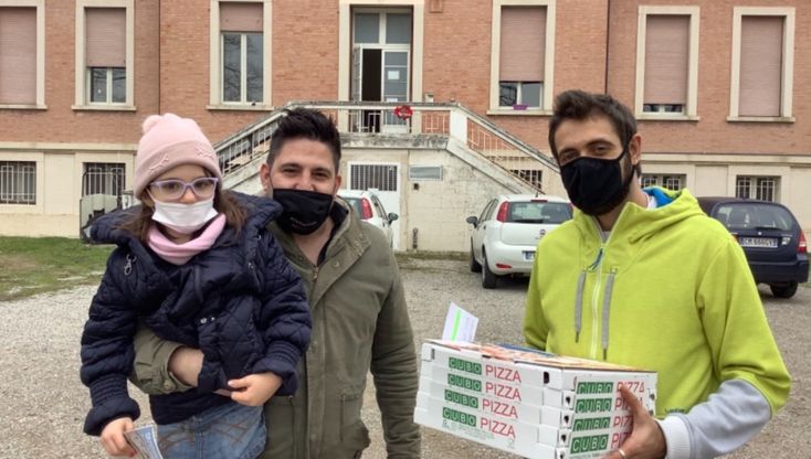 Le cento pizze solidali di Antonio Magellano