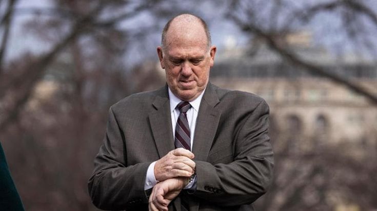 Chi è Tom Homan, lo zar delle frontiere di Trump che ingabbiava i bambini