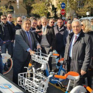 Via al bike sharing a Palermo, 420 bici e 37 stazioni