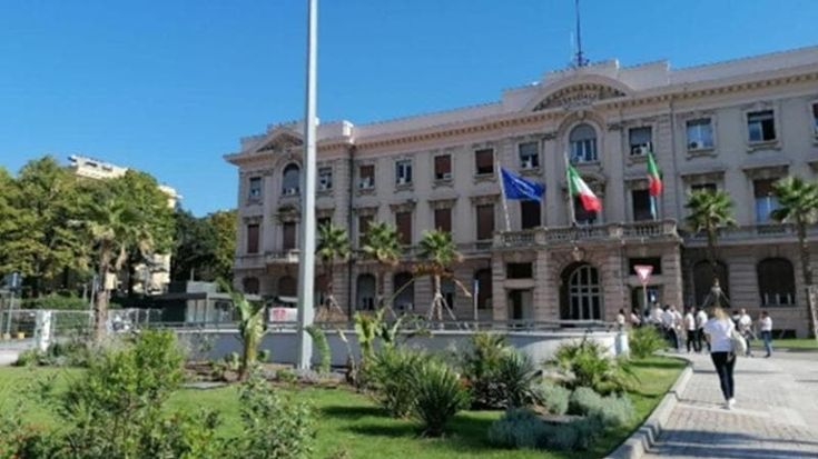 L’Aom diventa prima azienda ospedaliera in Italia: “Ma serve una regia tra i 4 ospedali”