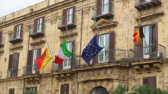 Attacchi a Bruxelles: all'aeroporto di Catania si entra solo col biglietto, a Palermo più controlli