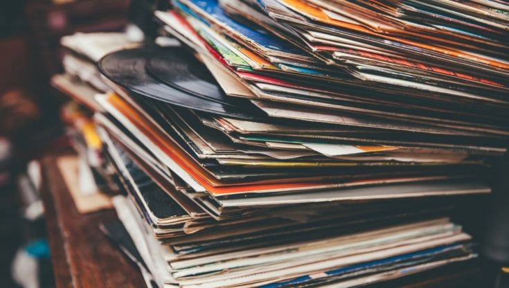 I giovani riscoprono la musica rock e i vinili d’antan