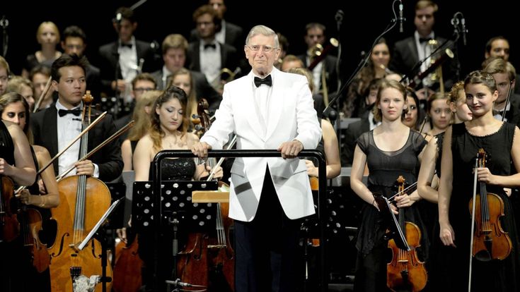 Blomstedt, 92 anni da podio: “E dirigo  sempre meglio”