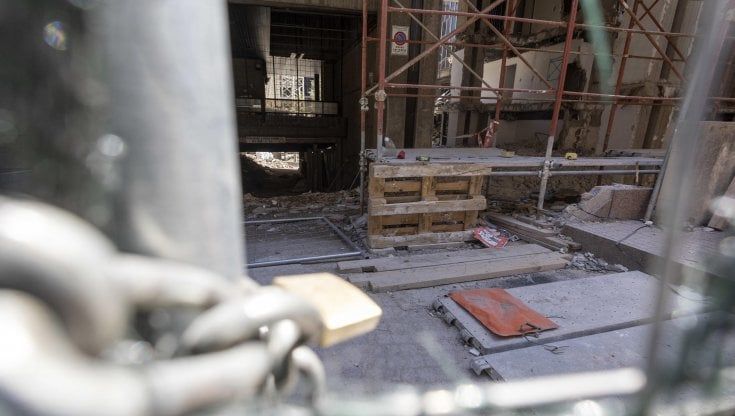Incidenti sul lavoro, crolla un muro nel Brindisino: ferito un 29enne