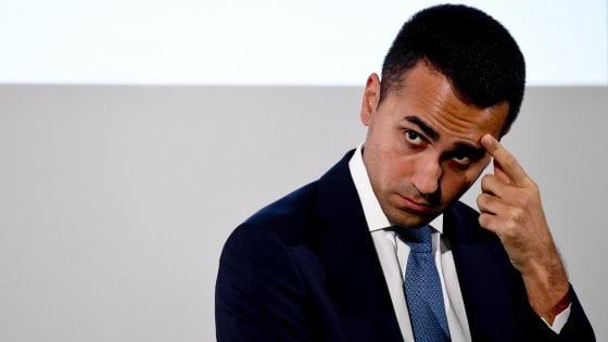 Di Maio attacca: "Con la revoca Atlantia decotta, la compagnia ci perderebbe". La società: "Pronti ad azioni legali"