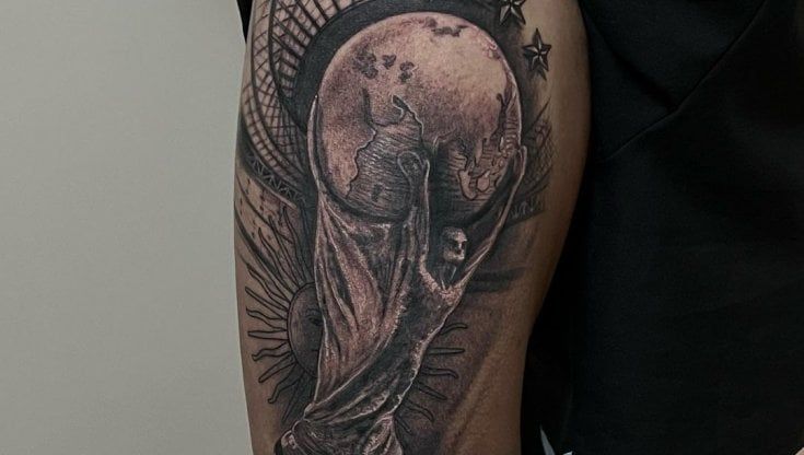 Di Maria si tatua la Coppa del Mondo sulla coscia: "Sulla mia pelle per l'eternità"