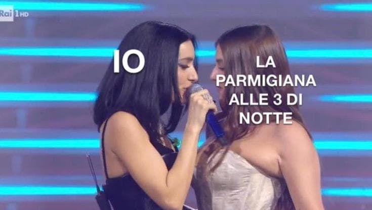 Sanremo, l'ironia social della serata cover