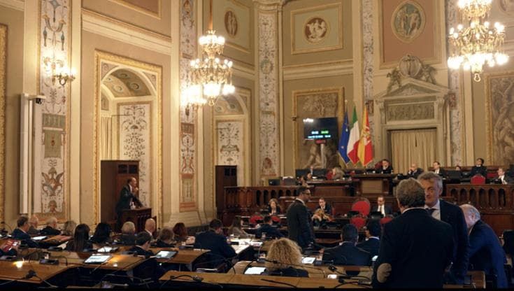 Finanziaria, governo subito sotto alla prima prova con il voto segreto