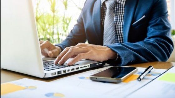 Manovra, tre milioni per una società di informatica sconosciuta. Esposito (Pd): "Marchetta"