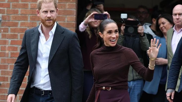 Royal Family, i misteri del primo bagno di folla di Harry e Meghan dopo il ritorno in Inghilterra