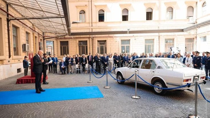 In Questura il Wall della Memoria: il tributo ai 30 poliziotti caduti negli anni di piombo