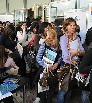 Ocse: Italia tagli il cuneo fiscale e allarghi la rete di protezione sociale