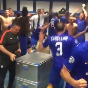 "Napoli m...", è giallo sul coro negli spogliatoi della Juve a Madrid 