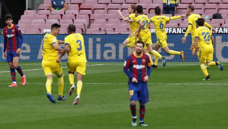 Liga: frenata Barcellona, non basta Messi per superare il Cadice