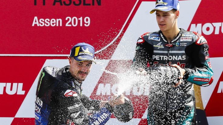 Maverick Viñales: “Abbracciatemi, così batterò Marquez”