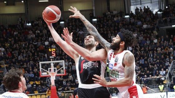 Basket, Serie A: tutto facile per la Virtus Bologna, ok Cremona, Venezia e Reggio Emilia