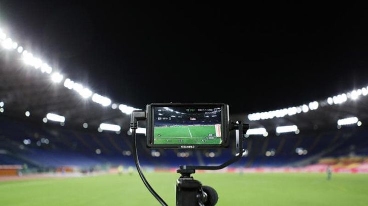 La Serie A in tv: Dazn si allarga, torna Quelli che il calcio, aumentano i costi