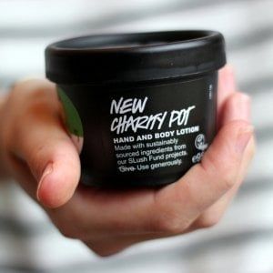 Lush organizza una due giorni di solidarietà a sostegno delle Amiche di Lù a Napoli 